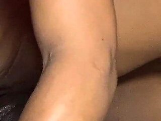 Hoodrat Lesbo Threesome Going All Nasty