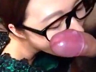 Nerdy Asian Amateur Swallows First Load