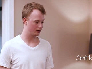 Anal Porn Peek and a Step Mom'_s Shocking Leak - Cherry Kiss, Jimmy Michaels
