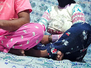 Sri Lanka dasi boy and mom sex in the park