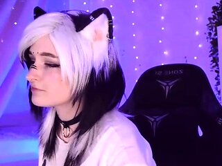 Blonde teen Sierras first erotic masturbation video