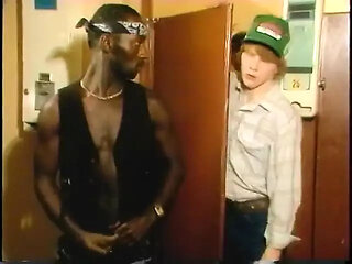 Young angelic white boy swallows black queen's dork between the stalls
