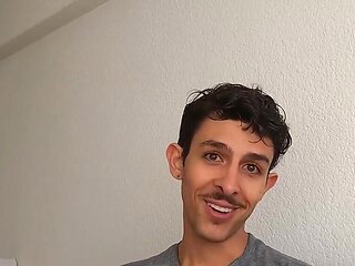 Enrique Mudu and Mateo Tomas in an interracial video