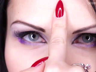 Mesmerizing red nails