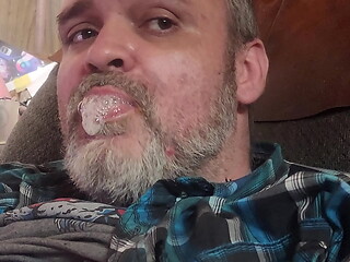 Cum Guzzling a Fat Load