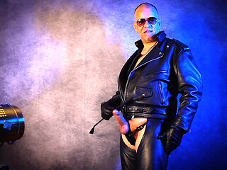 Berlin Leather 13