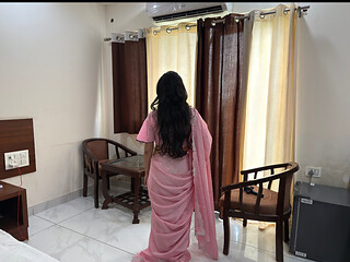 Divorce bhabhi ne apni hawas mitane ke liye devar ko apne flat per bulaya