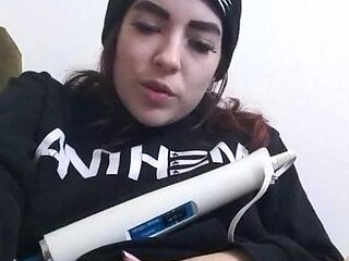 Blonde amateur gives webcam show with toys