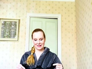 Amateur Mature MILF Striptease On Webcam