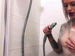 Close up fuck and cumshot