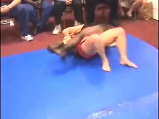Vera vs Holly: Amateur, Brunette  Redhead Porn