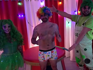 HARDCORE CLOWN FUCKFEST ENDS WITH DOUBLE FACIAL