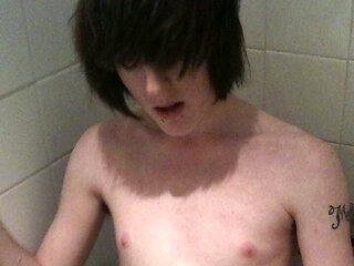 Alexander Wanking In The Mens Room - Alexander Daniels
