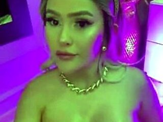 Amateur Blonde With BIG BOOBS Hot Free Cam Show