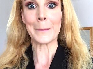 Amateur milf blonde Sabrina
