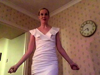 amateur blonde solo webcam