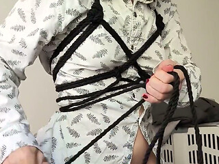 Shibari Self-tying