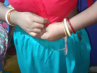 Indian desi girl enjoys sex