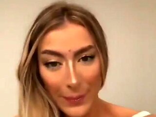 Magnifica: Amateur, Big Ass  Blonde Porn