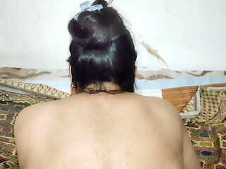 Desi Baji ki Chudai Gand me tail lga k