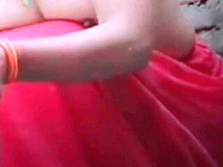 Whenever I Take a Bath, Someone Definitely Notices Me but Does Not Come in Front of Me, I Also Feel Very Much Like It, I Tried a