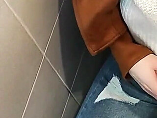 Blowjob Riskged in the Bathroom of the University with My Professor!