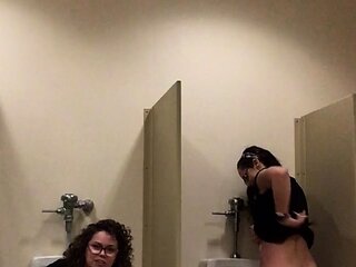 Webcam milf with breast milk live hardcore masturbate