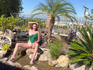 Larena Poses Nude in the Sun