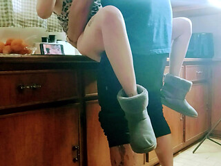 Hotwife likes to fuck my friends