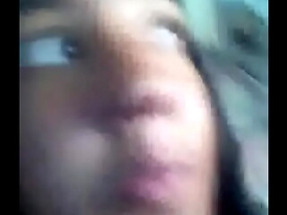 Yareni graba video jugueteando