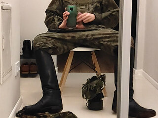 Gay Army Men Fun My Dick in Leather