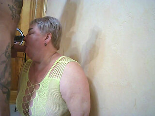 Milf does blowjob without hands and my dick shoots cum