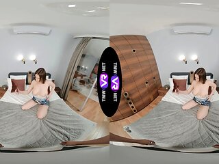 TmwVRnet - Lilith - Suck my dick to buy my silence!