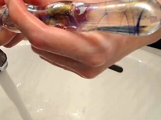 Amateur close up ass toying