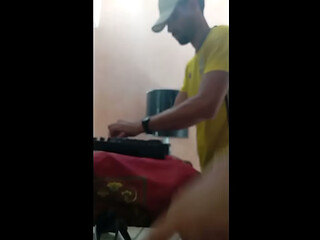 Mi hermanastra, que es una gorda castigada, har&aacute_ cualquier cosa para salirse con la suya - Patina