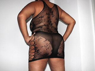 That's how horny a mommy of multiple can be who shows everything