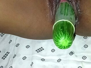Indian desi sister-in-law put big cucumber in and drained the water