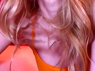 A Beautiful Girl Who Had a Fight with Her Boyfriend and Got Kicked Out of Her House Came for a Creampie.