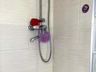 Shower Show!