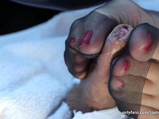 Mistress takes her time with nylon footjob
