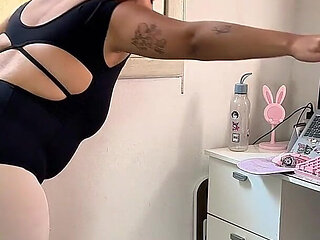Chubby Ballerina Farts During Ballet Training