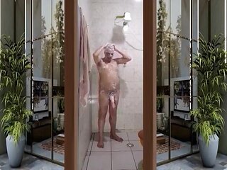 O Meu Banho Gostoso Com o Pau Duro 004