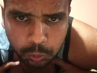 A spoonzy boobs show by Indian Ismart boy Ismaatdeva at very horny way