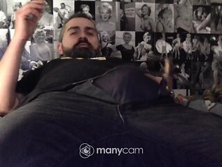 Impotent guy cums with flaccid cock