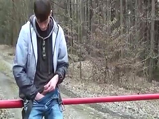 Twink Masturbates on Webcam