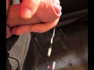 Cum in garage