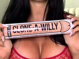 Love Chat Big Boobs Brunette Masturbating For Cam