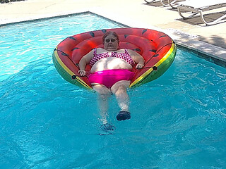 Short Video of BBW Nurse Vicki Floating on Her Huge Watermelon