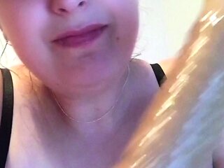 Big Boobs LauraHaze Doing Masturbation Slutcamzz