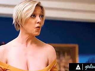 Desirable At Hd Video - Dee Williams
